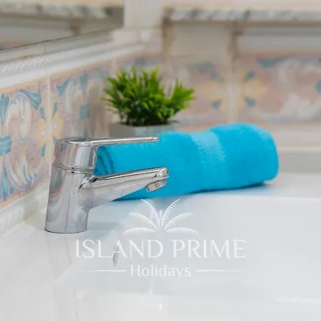 Amazing Seaviews In Vm237 Апартаменти